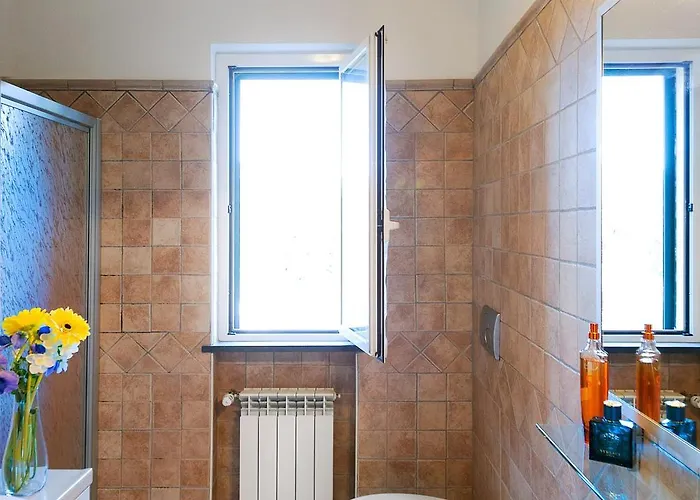 Gli Ulivi Di Montalbano * La Spezia