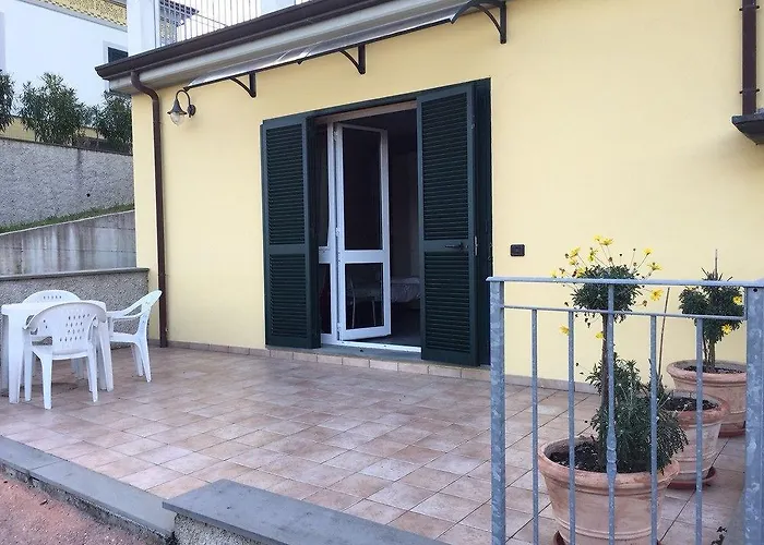 Gli Ulivi Di Montalbano La Spezia