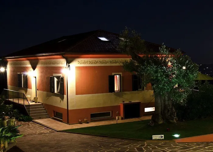 Gli Ulivi Di Montalbano La Spezia