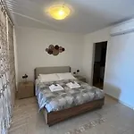 Gli Ulivi Di Montalbano Farm stay *