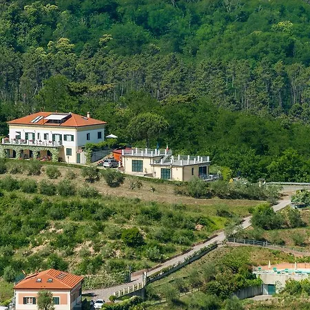 Gli Ulivi Di Montalbano * 라스페치아