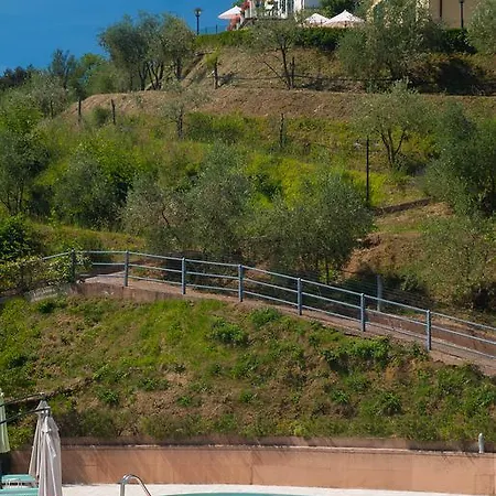 Gli Ulivi Di Montalbano * La Spezia